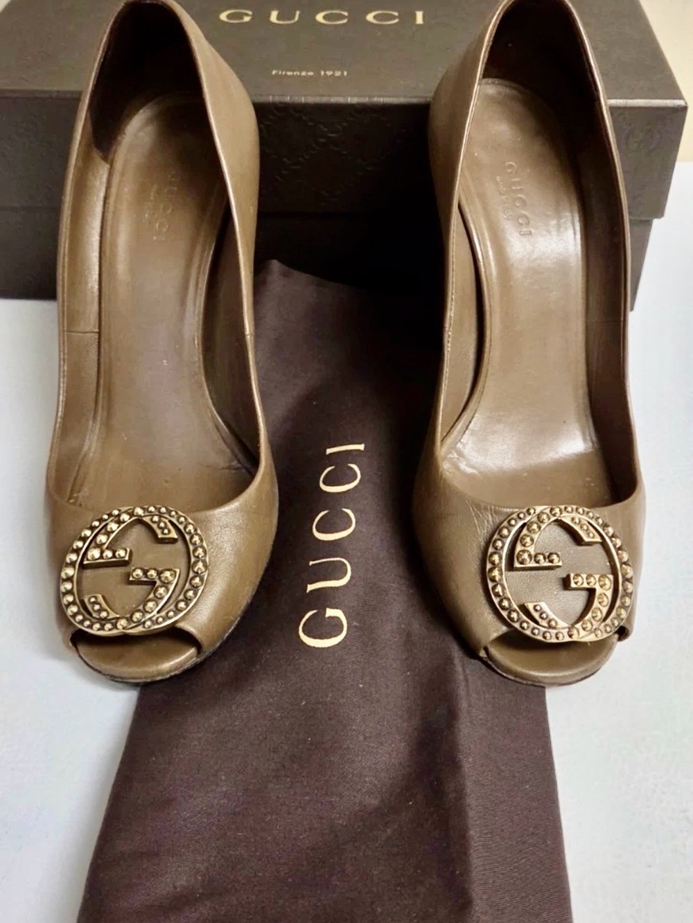 Gucci Charlotte Napa Pumps sz 8 (Box & dust bag) #60